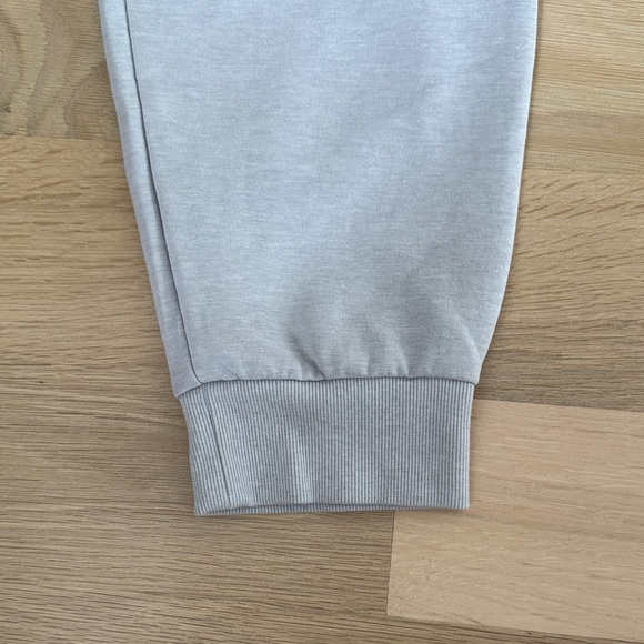 Old Navy Women’s High-Rise Joggers - Picture 6 of 9